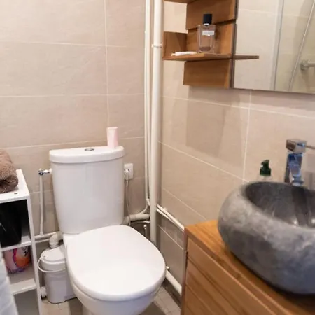 Apartment Nice Apt Near Buttes Chaumant Park